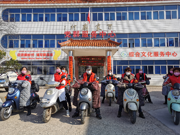 红色轻骑兵整装待发.jpg 红色轻骑兵整装待发.jpg